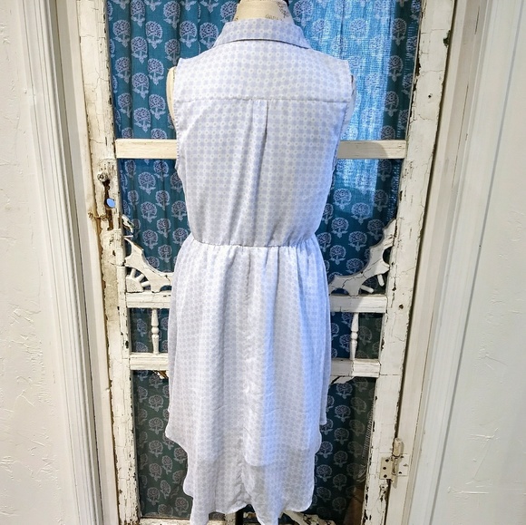 Lauren Conrad Light Floral Dress - Picture 5 of 5